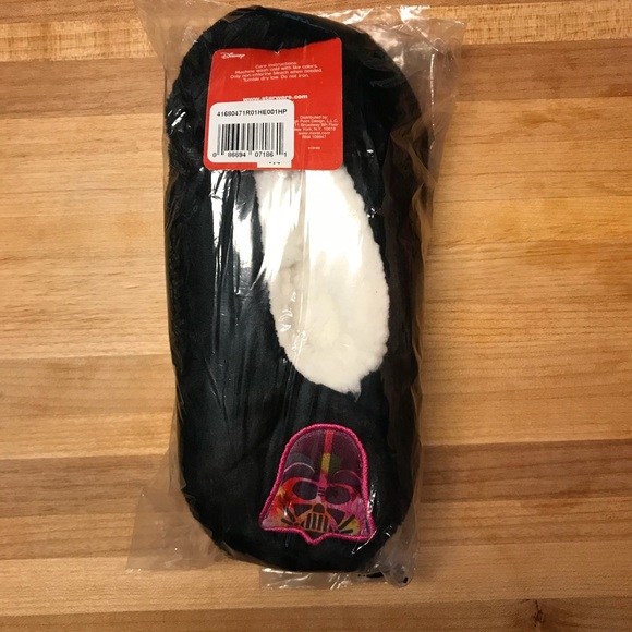 NWT Fuzzy Babba Star Wars Slipper Socks (S/M) - Picture 9 of 9